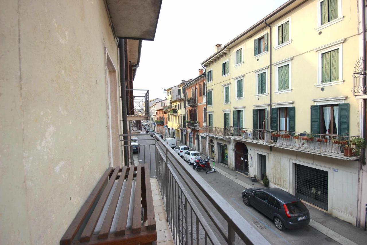Case Vr Holiday Happy House Verona Kültér fotó
